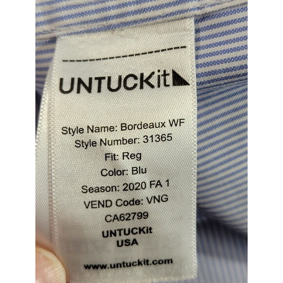 UNTUCKit Men's XL Wrinkle-Free Bordeaux Shirt Blue White Stripe Dress Shirt EUC - Picture 6 of 9